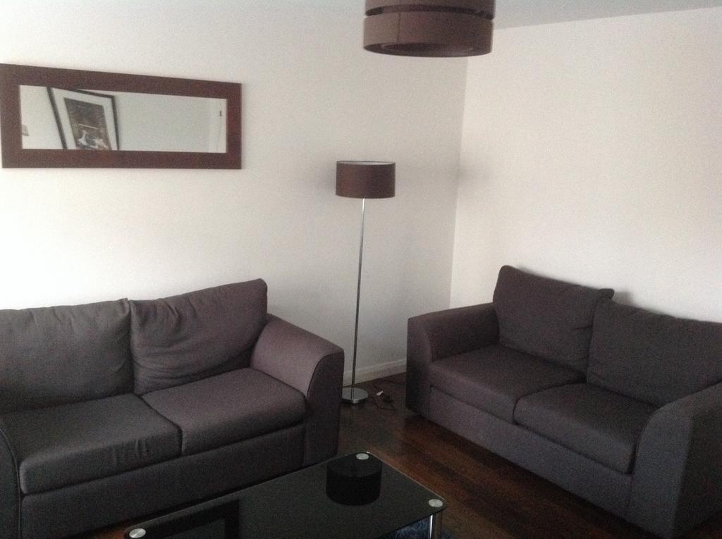 Aberdeen Serviced Apartments - Bloomfield Room photo